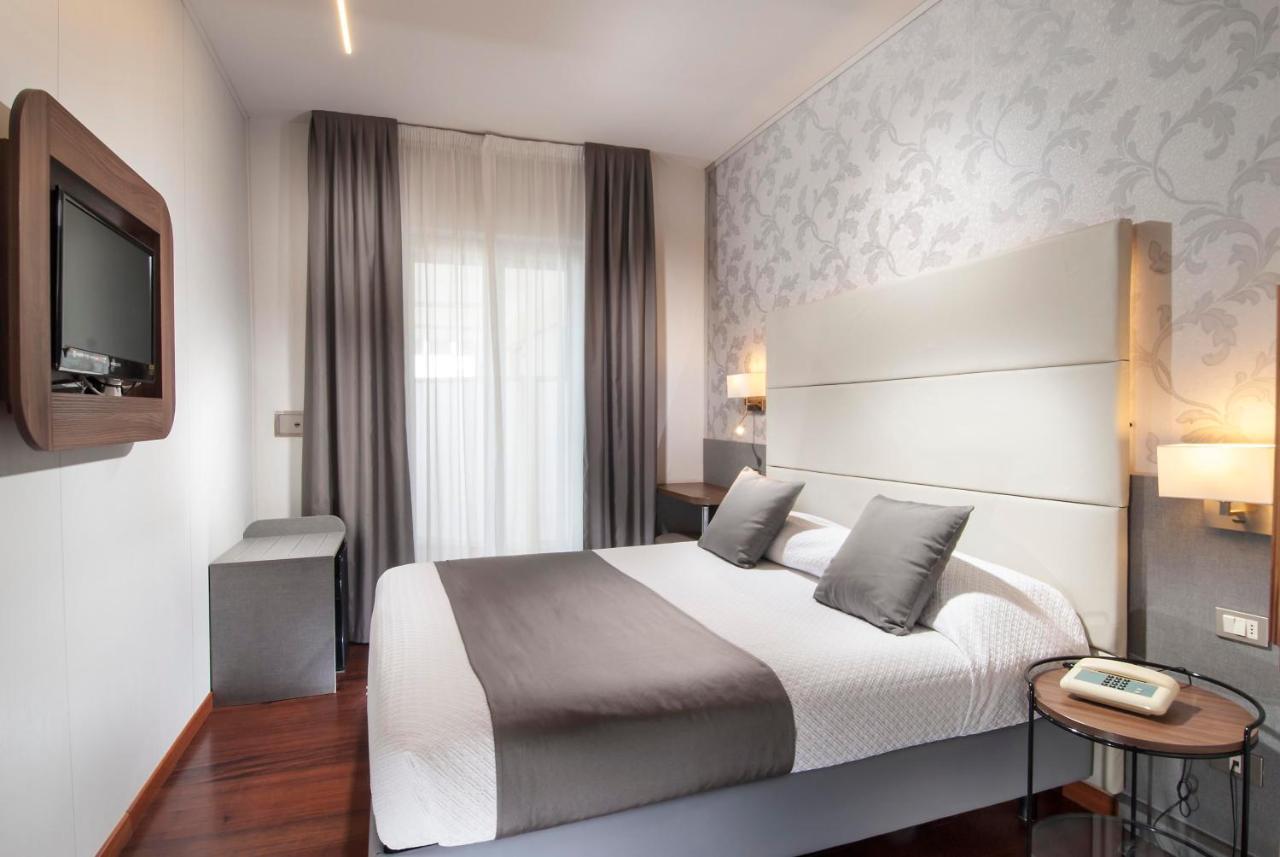 Waldorf Palace Hotel Cattolica Esterno foto
