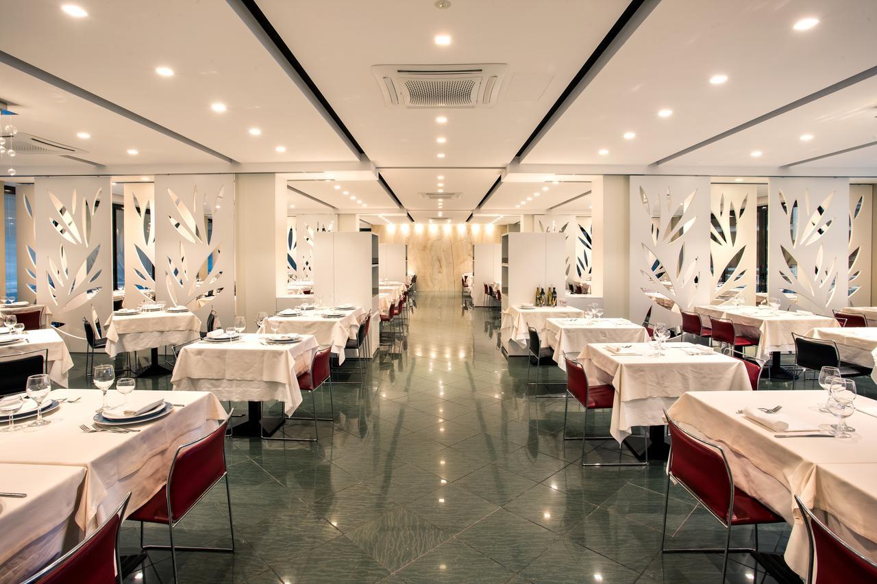 Waldorf Palace Hotel Cattolica Esterno foto