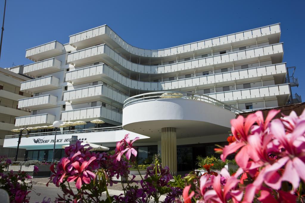 Waldorf Palace Hotel Cattolica Esterno foto