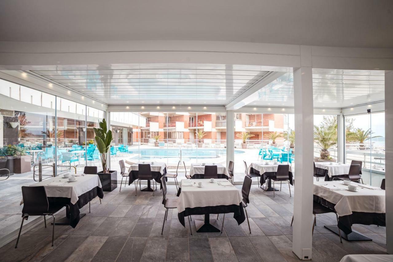 Waldorf Palace Hotel Cattolica Esterno foto