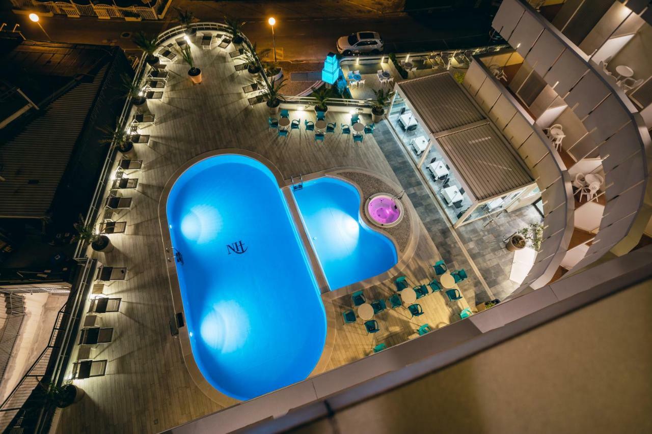 Waldorf Palace Hotel Cattolica Esterno foto