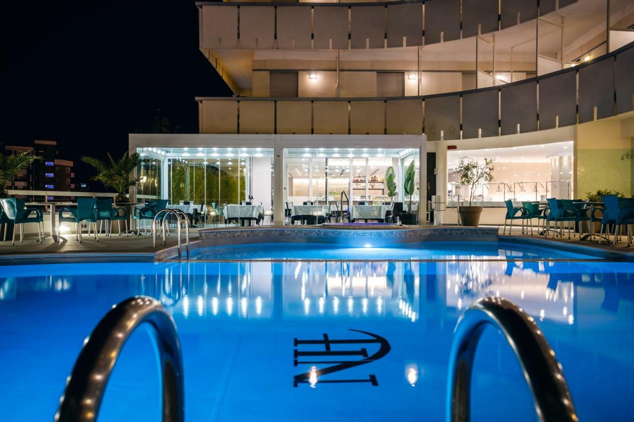 Waldorf Palace Hotel Cattolica Esterno foto
